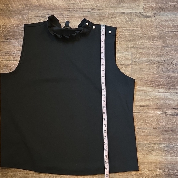 Ann Taylor Black Sleeveless Blouse With Pearls with Ruffled Collar Women's XL - Picture 8 of 10